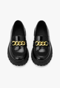 Mocassim feminino tratorado Black Royale 3 sapato mocassim feminino tratorado com detalhes em dourado black royale